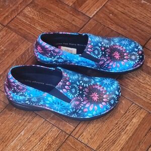 Spring Step Women’s Clogs Size 7M Blue Multi Floral Slip-On Comfort Shoes Pre-Ow